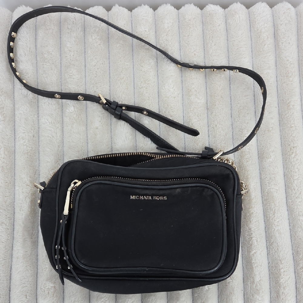 Michael Kors Elegant Black Crossbody Bag